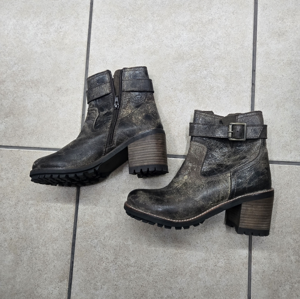 Diba true Craze Hot boots size 8. No flaws. Like New - Picture 13 of 15